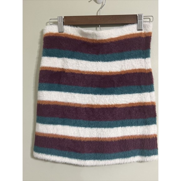 Free People Fig Jam Combo Ciara Fuzzy Sweater Mini Skirt size Medium - Picture 6 of 8